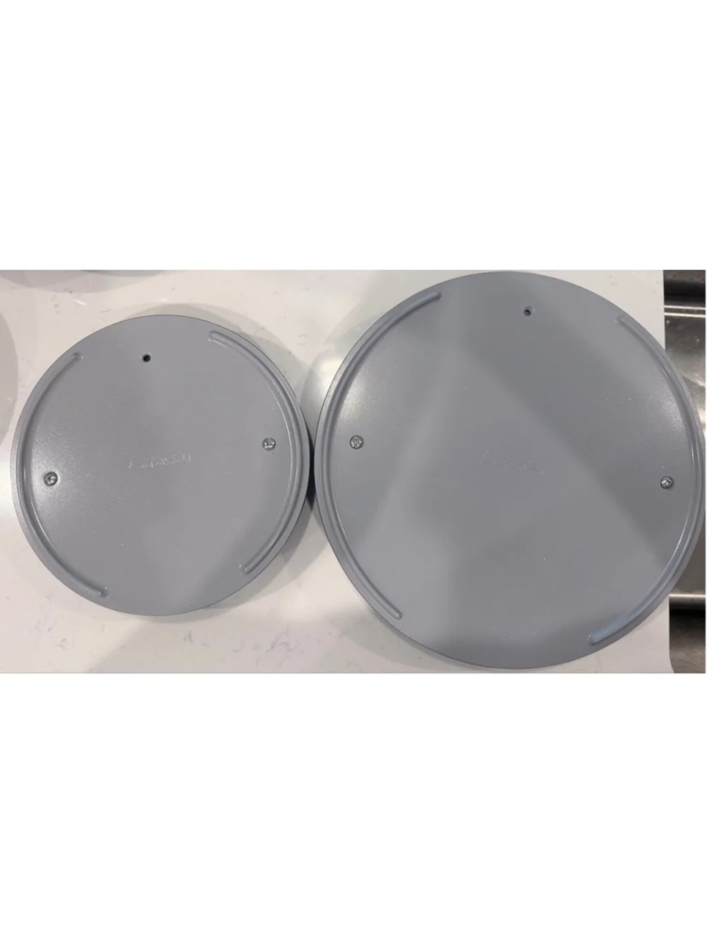Set of 5 Caraway 8” & 10.5” Frying Pans & 3 Qt Sauce Pan w/Lids in Navy!